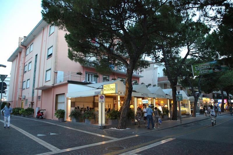 Hotel Moderno リド・ディ・イエゾロ エクステリア 写真